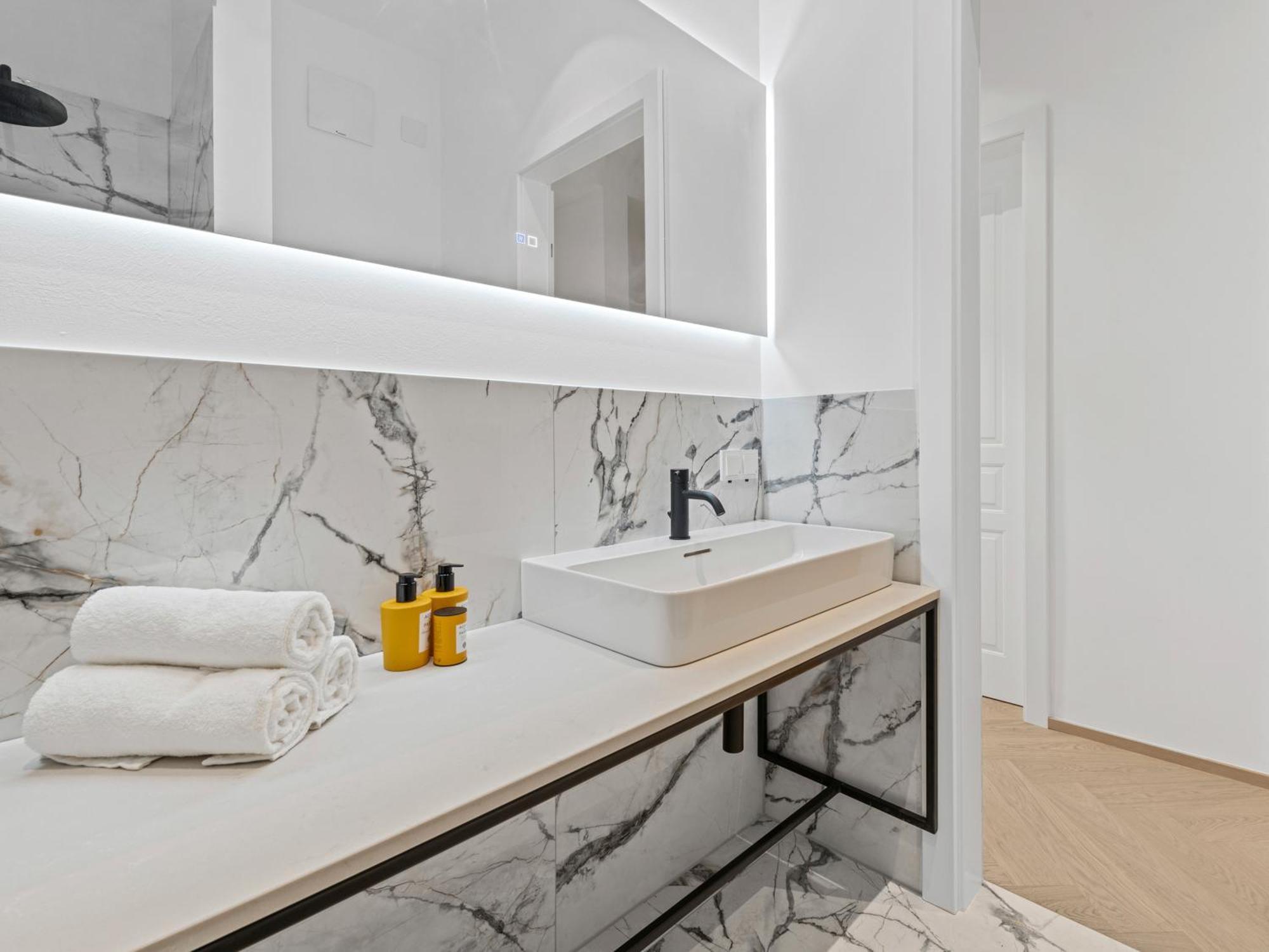 Gt7 Apartments District 9 - Managed By Sky9 Apartments فيينا المظهر الخارجي الصورة